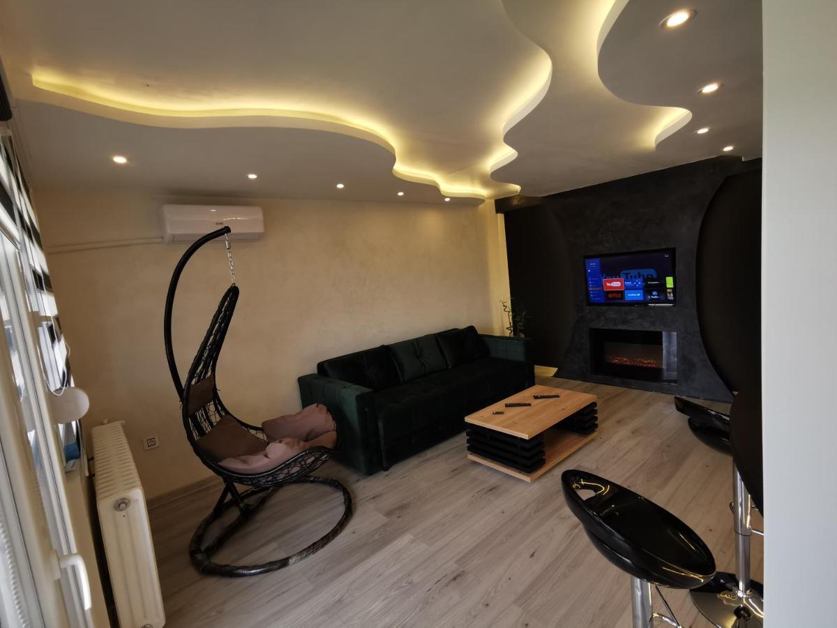 Brend New Luxurious Apartment In Downtown With Free Parking Novi Sad Extérieur photo