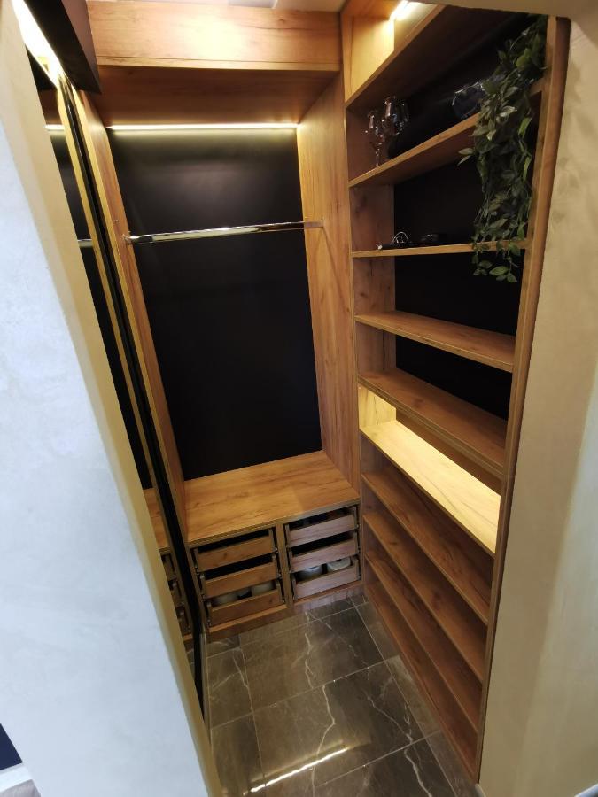 Brend New Luxurious Apartment In Downtown With Free Parking Novi Sad Extérieur photo