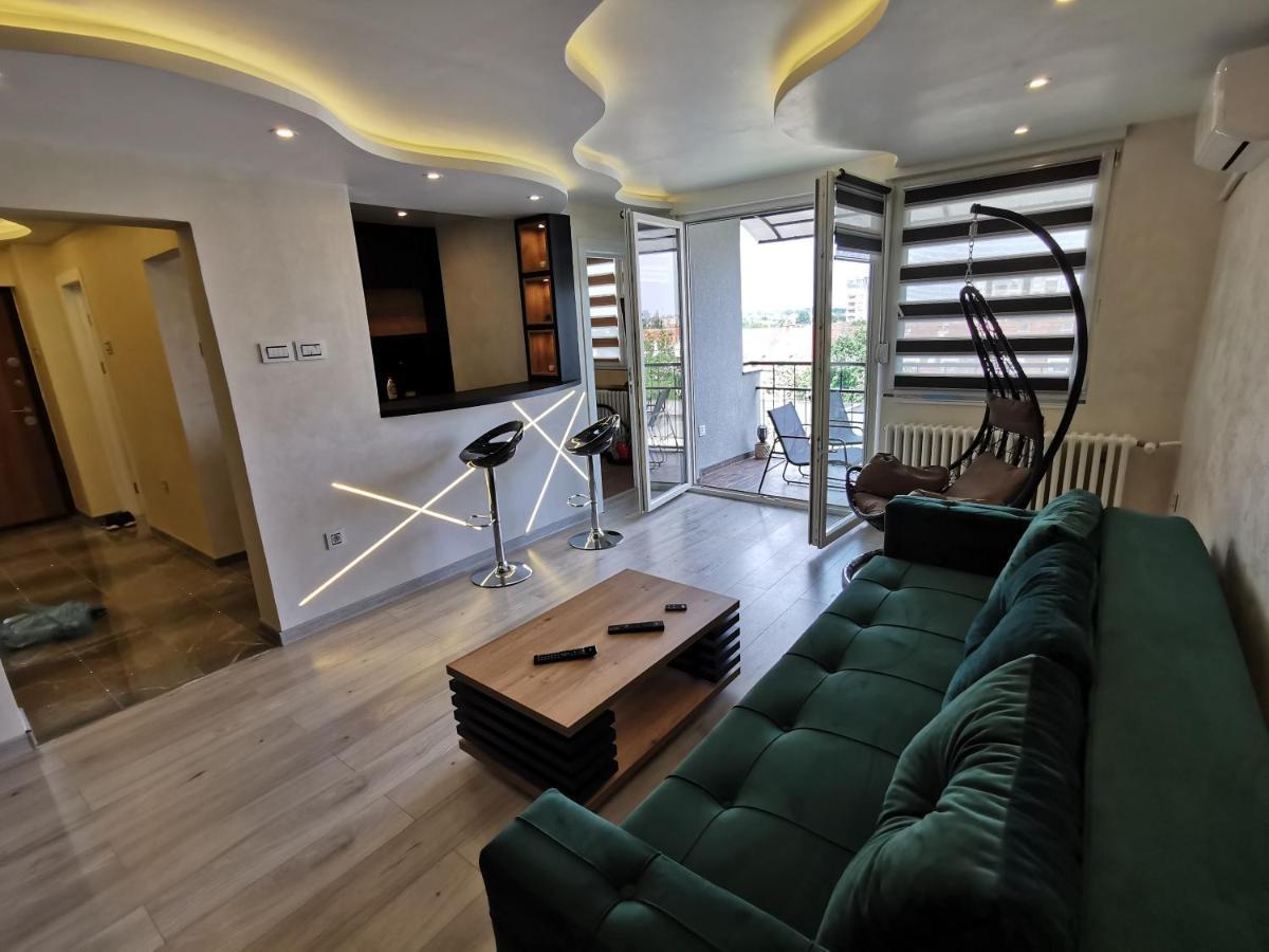 Brend New Luxurious Apartment In Downtown With Free Parking Novi Sad Extérieur photo