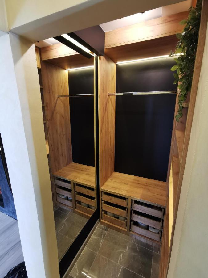 Brend New Luxurious Apartment In Downtown With Free Parking Novi Sad Extérieur photo