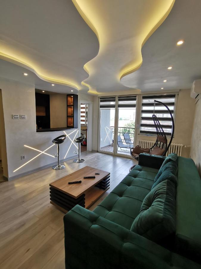 Brend New Luxurious Apartment In Downtown With Free Parking Novi Sad Extérieur photo