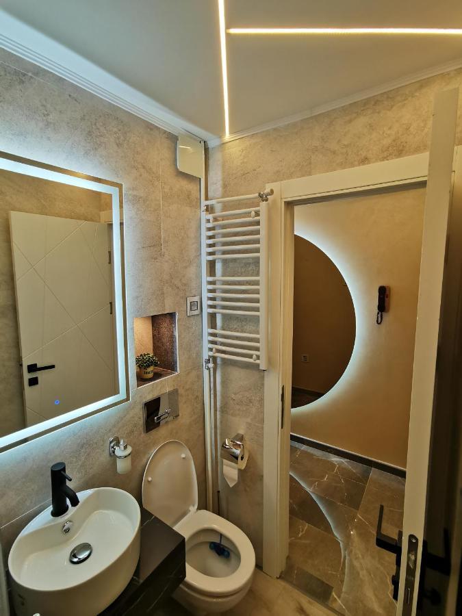 Brend New Luxurious Apartment In Downtown With Free Parking Novi Sad Extérieur photo
