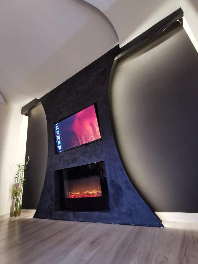 Brend New Luxurious Apartment In Downtown With Free Parking Novi Sad Extérieur photo