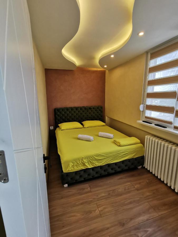 Brend New Luxurious Apartment In Downtown With Free Parking Novi Sad Extérieur photo